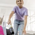 CVH-2-4-Battery-Crevice-Nozzle-Couch-app-04-CI20-Web-1600-Max