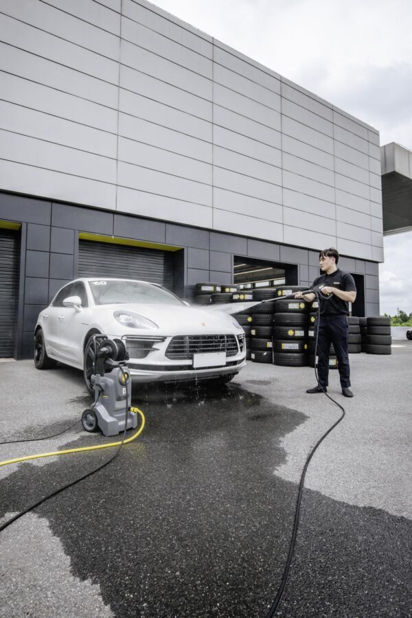 HD-4-10-X-Car-wash-app-01-CI20-Web-1600-Max