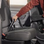 SE-5-crevice-nozzle-car-app-02-CI20-300-dpi