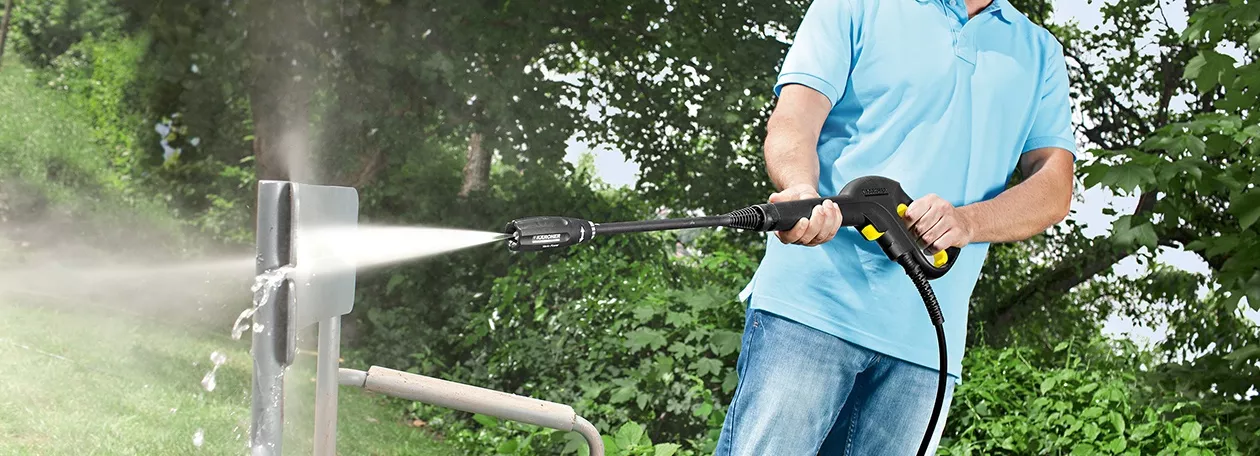 Ciscenje bastenskog namestaja