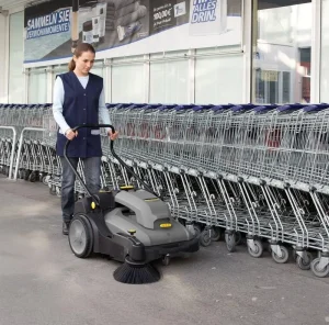 Za čišćenje zatvorenih prostora u tržnim centrima i državnim institucijama